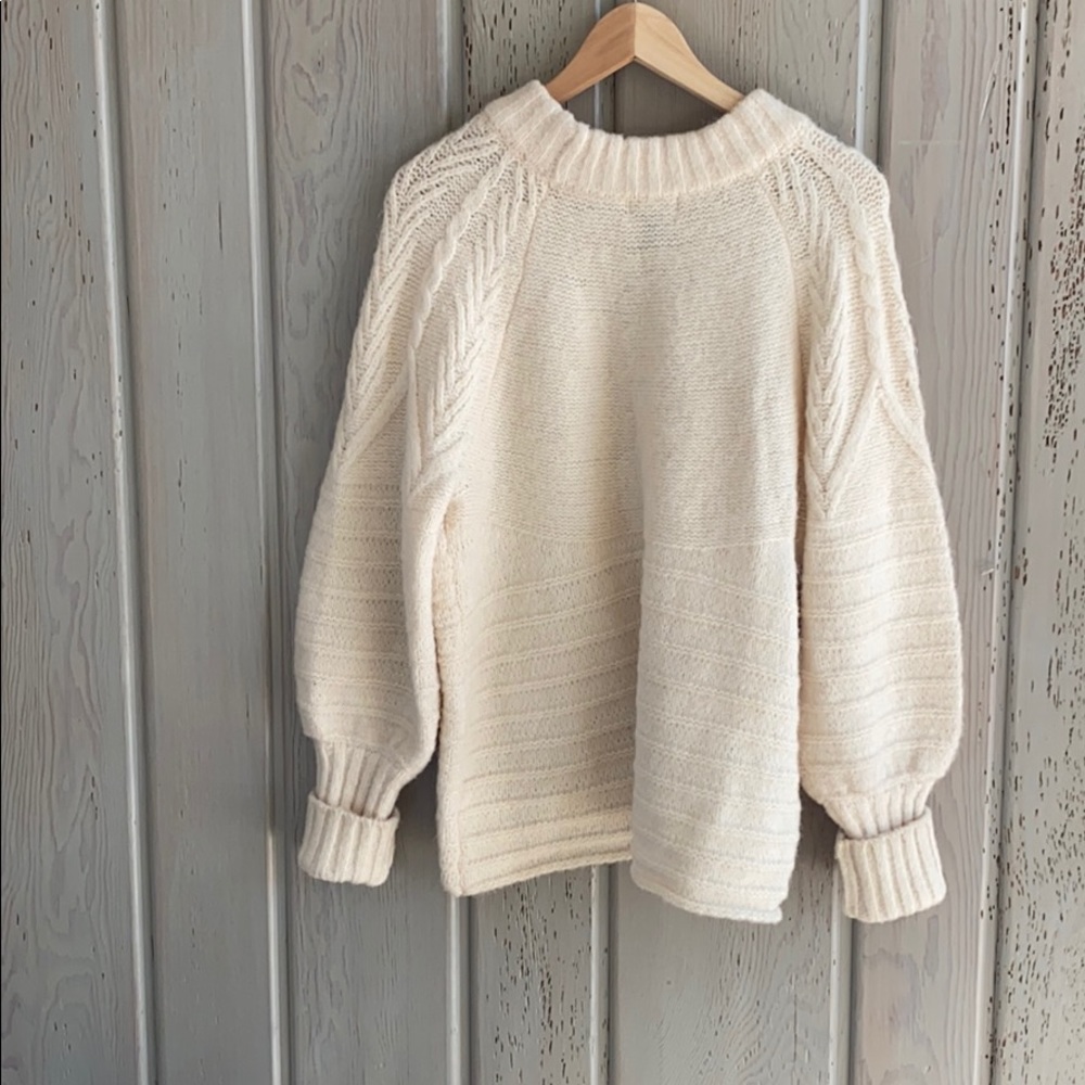 Universal Thread Super Soft Sweater. - image 3